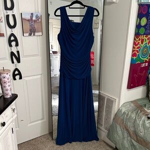 Chic Navy Sleeveless Maxi Dress